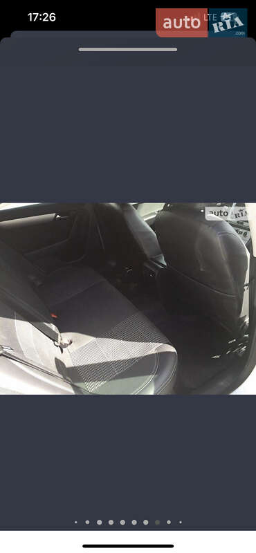 Седан Volkswagen Passat 2012 в Киеве