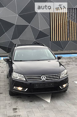 Универсал Volkswagen Passat 2011 в Луцке