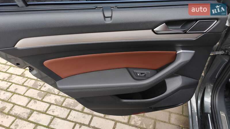 Универсал Volkswagen Passat 2016 в Луцке