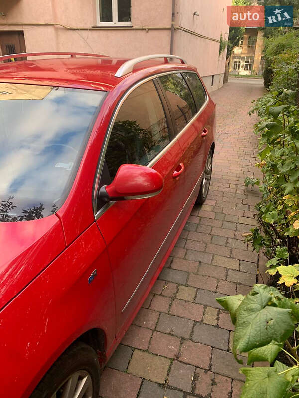 Универсал Volkswagen Passat 2010 в Львове