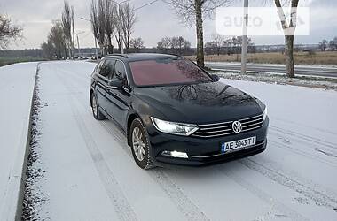 Універсал Volkswagen Passat 2015 в Кривому Розі