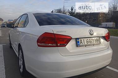 Седан Volkswagen Passat 2012 в Броварах