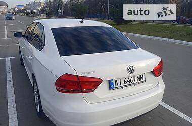 Седан Volkswagen Passat 2012 в Броварах