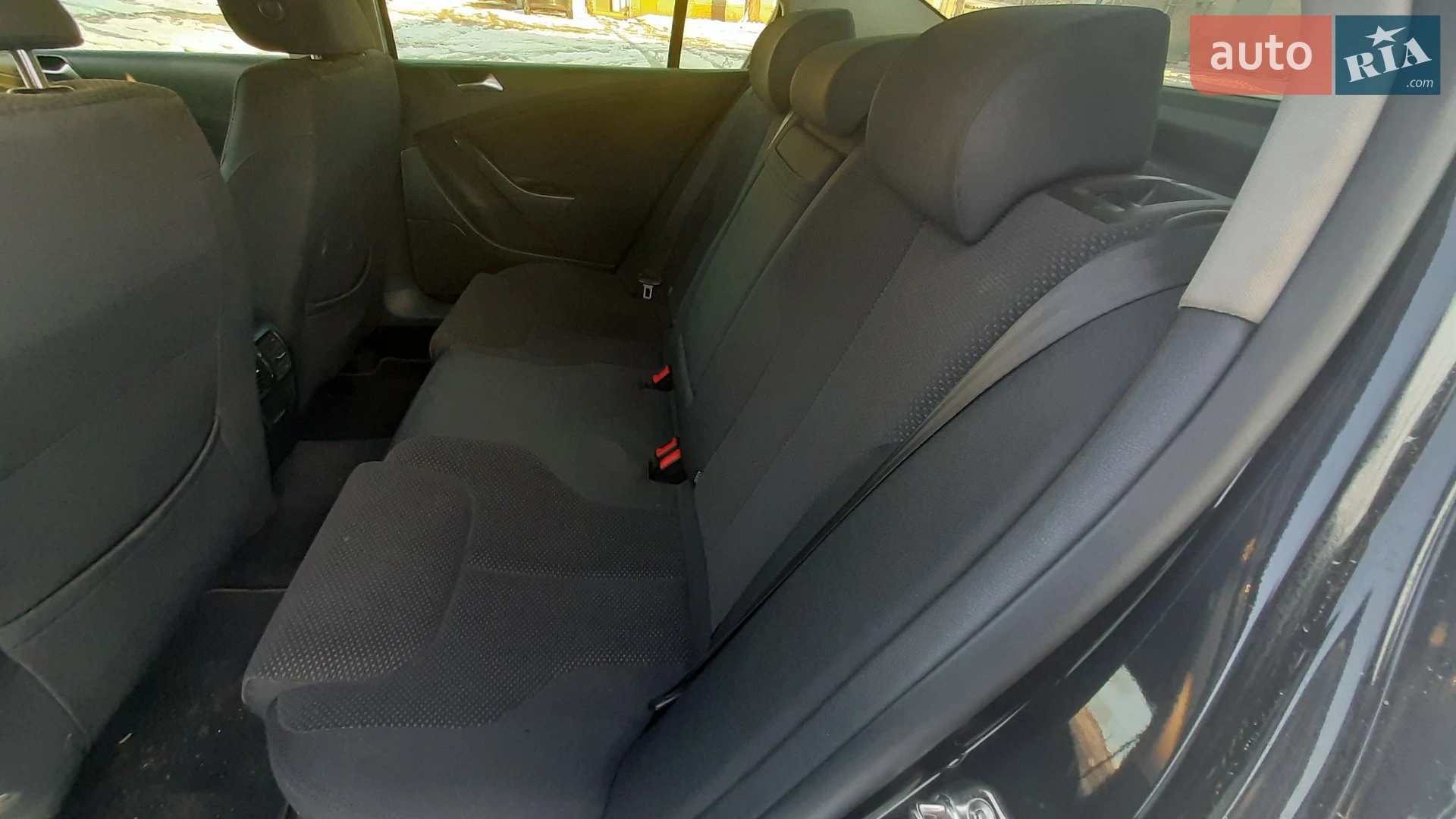 2010 Volkswagen Passat - мініатюра 4