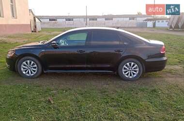 Седан Volkswagen Passat 2014 в Ужгороде