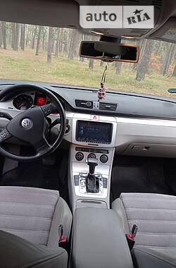 Седан Volkswagen Passat 2006 в Черкассах