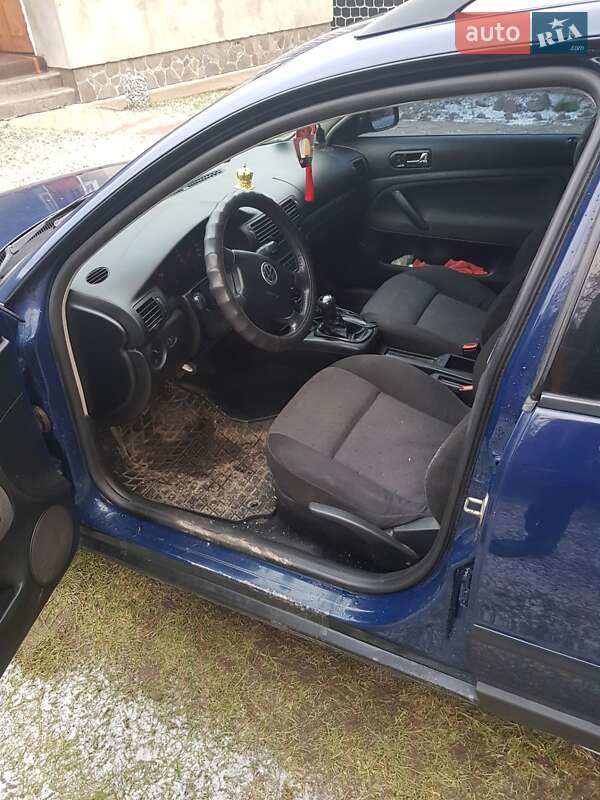 Універсал Volkswagen Passat 1999 в Путилі