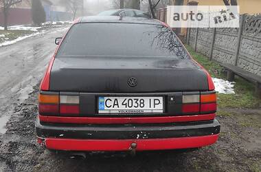 Седан Volkswagen Passat 1988 в Каменке