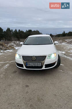 Седан Volkswagen Passat 2008 в Кропивницком
