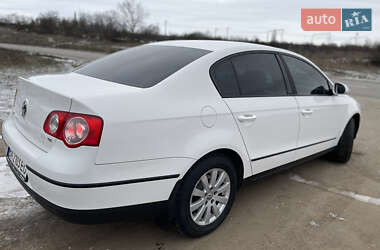 Седан Volkswagen Passat 2008 в Кропивницком