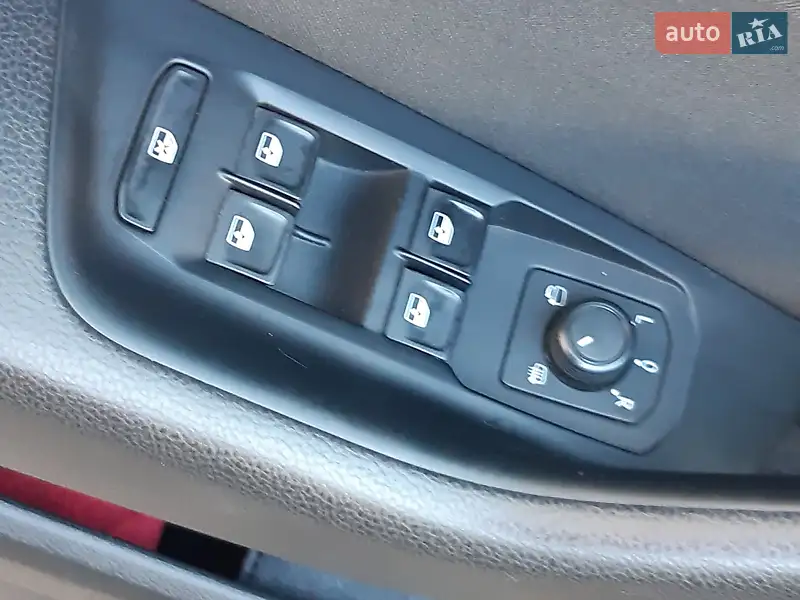 Volkswagen Passat 2016 VIN WVWZZZ3CZGE165980 фото оголошення 16 з 63