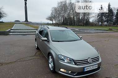 Универсал Volkswagen Passat 2011 в Житомире