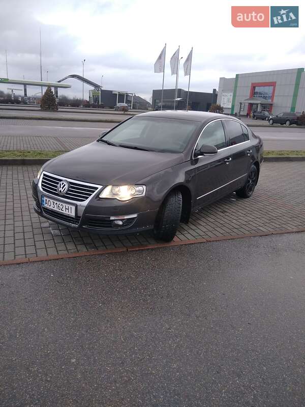 Седан Volkswagen Passat 2008 в Тячеві
