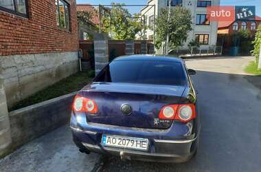 Седан Volkswagen Passat 2005 в Ужгороде