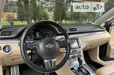 Седан Volkswagen Passat 2012 в Дрогобыче