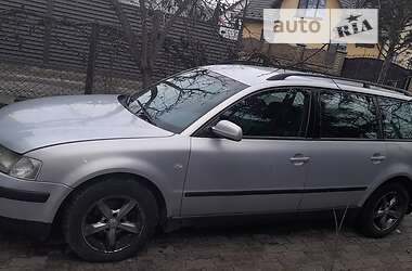 Универсал Volkswagen Passat 2000 в Луцке