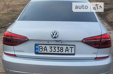 Седан Volkswagen Passat 2017 в Долинской
