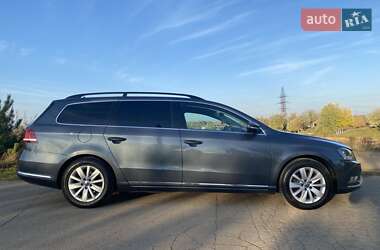 Універсал Volkswagen Passat 2013 в Одесі