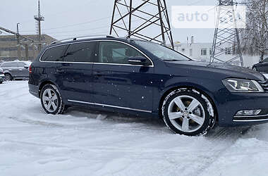 Универсал Volkswagen Passat 2013 в Черновцах