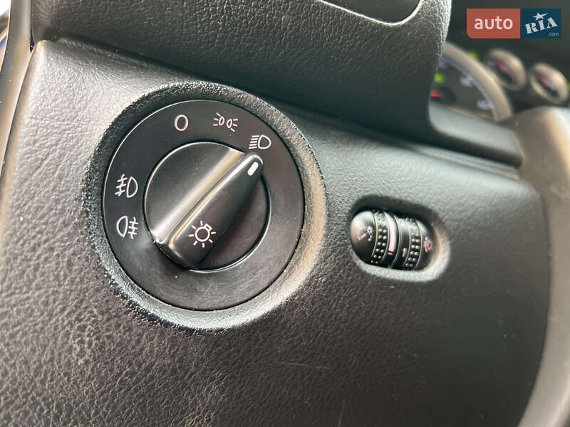 Універсал Volkswagen Passat 2003 в Львові