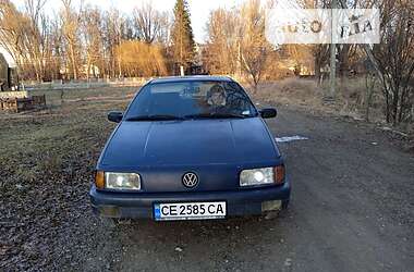 Седан Volkswagen Passat 1992 в Черновцах