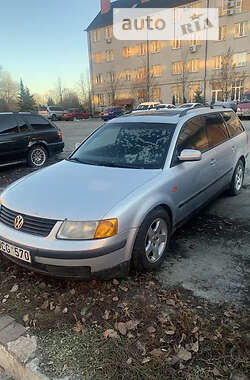 Универсал Volkswagen Passat 2000 в Харькове