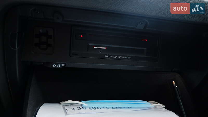 Універсал Volkswagen Passat 2015 в Києві