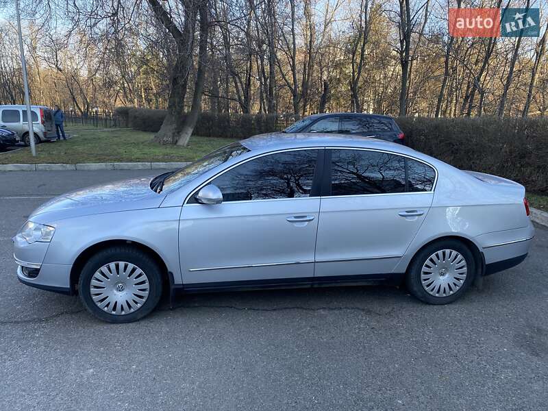 Седан Volkswagen Passat 2007 в Одессе