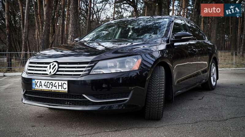 Седан Volkswagen Passat 2012 в Києві
