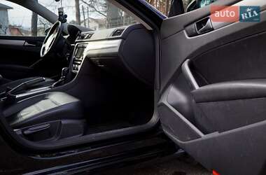 Седан Volkswagen Passat 2012 в 