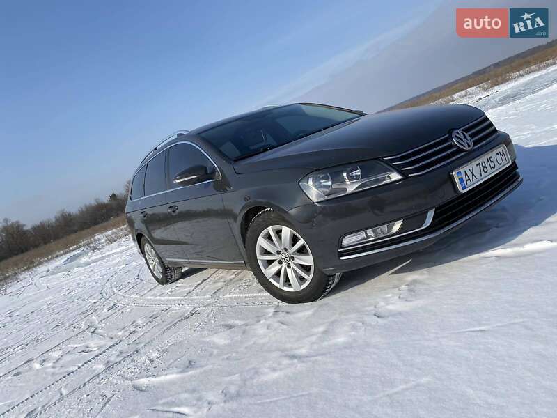 Универсал Volkswagen Passat 2011 в Харькове