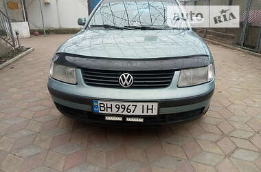 Седан Volkswagen Passat 1999 в Белгороде-Днестровском
