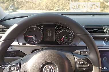 Седан Volkswagen Passat 2011 в 