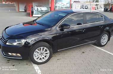 Седан Volkswagen Passat 2011 в 