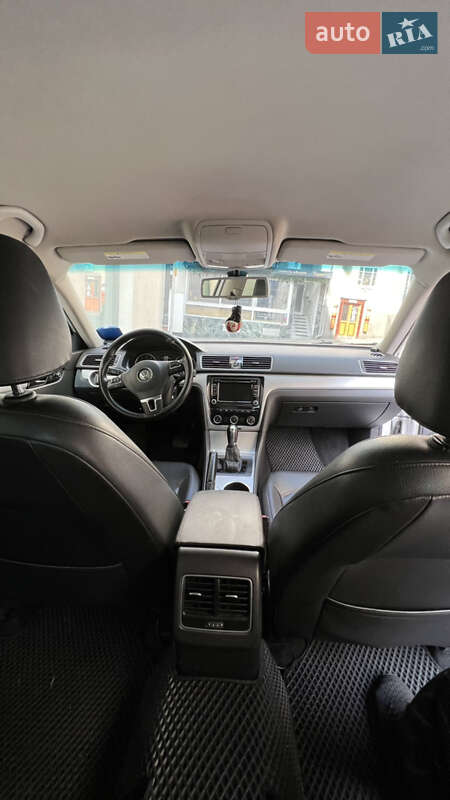 Седан Volkswagen Passat 2012 в Киеве фото 5 Седан Volkswagen Passat 2012 в Киеве