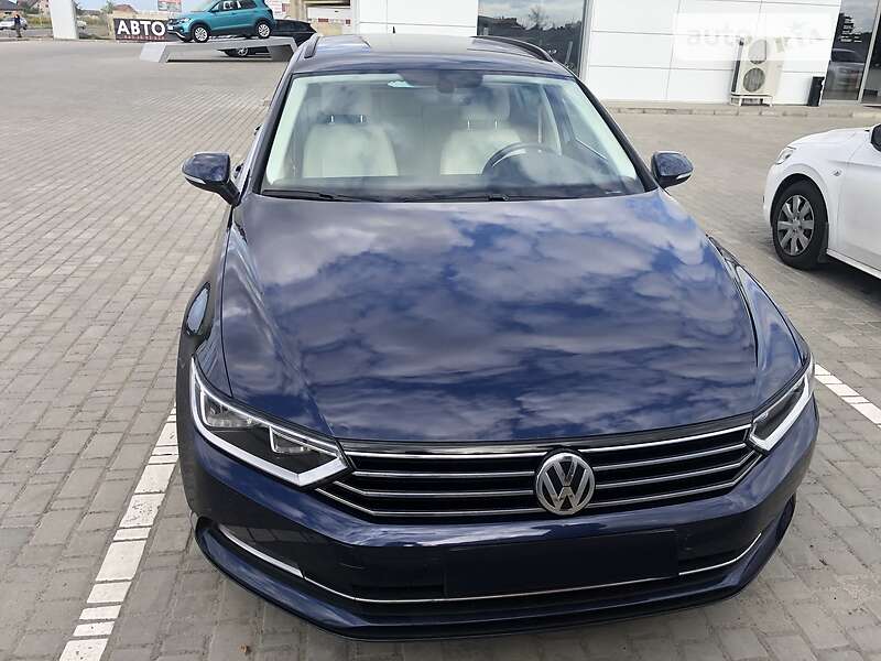 Універсал Volkswagen Passat 2017 в Луцьку