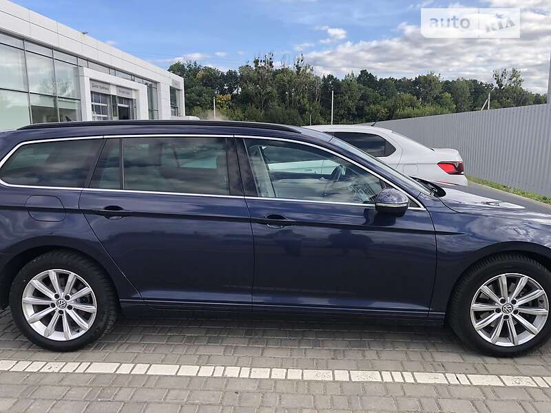 Універсал Volkswagen Passat 2017 в Луцьку