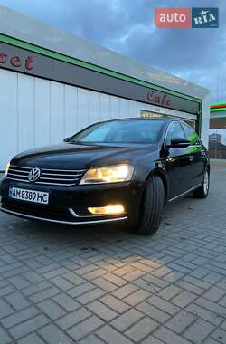 Седан Volkswagen Passat 2014 в Житомире