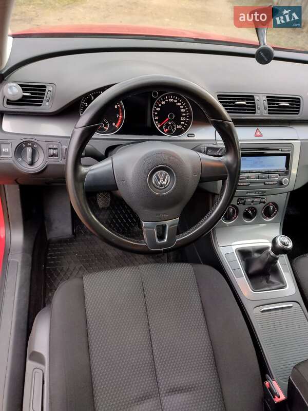 Універсал Volkswagen Passat 2009 в Миколаєві