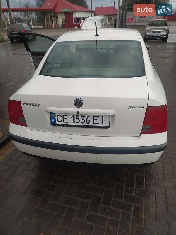 Седан Volkswagen Passat 1998 в Харькове