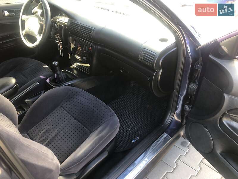 Седан Volkswagen Passat 1997 в Кривому Розі