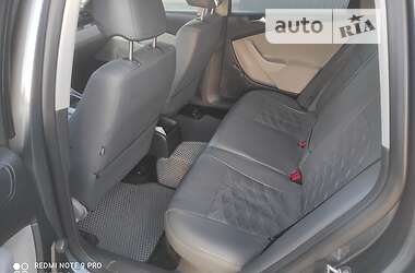 Універсал Volkswagen Passat 2010 в 