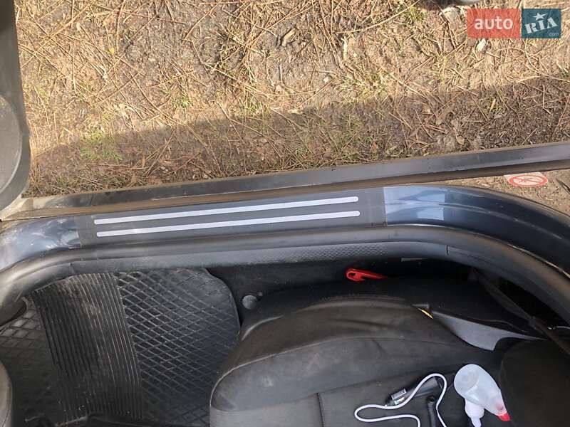 Универсал Volkswagen Passat 2001 в Сарнах