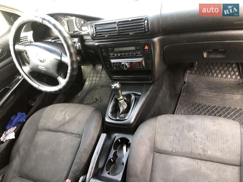 Универсал Volkswagen Passat 2001 в Сарнах