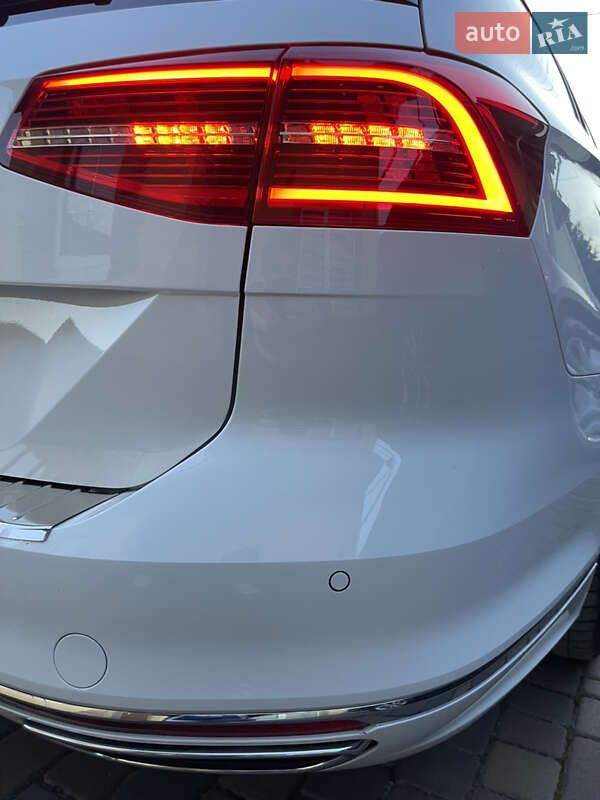 Универсал Volkswagen Passat 2018 в Ровно