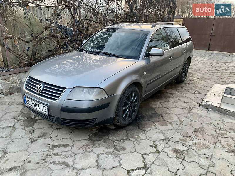 Универсал Volkswagen Passat 2001 в Харькове