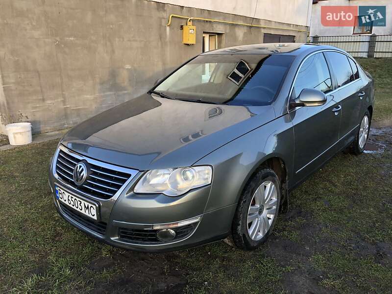 Седан Volkswagen Passat 2007 в Новояворівську
