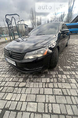 Седан Volkswagen Passat 2013 в Устиновке