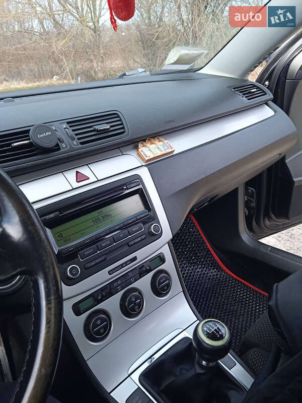Седан Volkswagen Passat 2008 в Чорткове