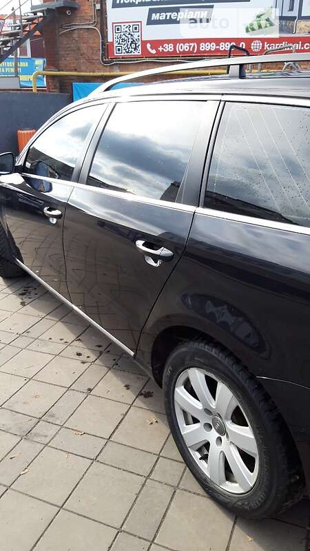 Універсал Volkswagen Passat 2014 в Вінниці